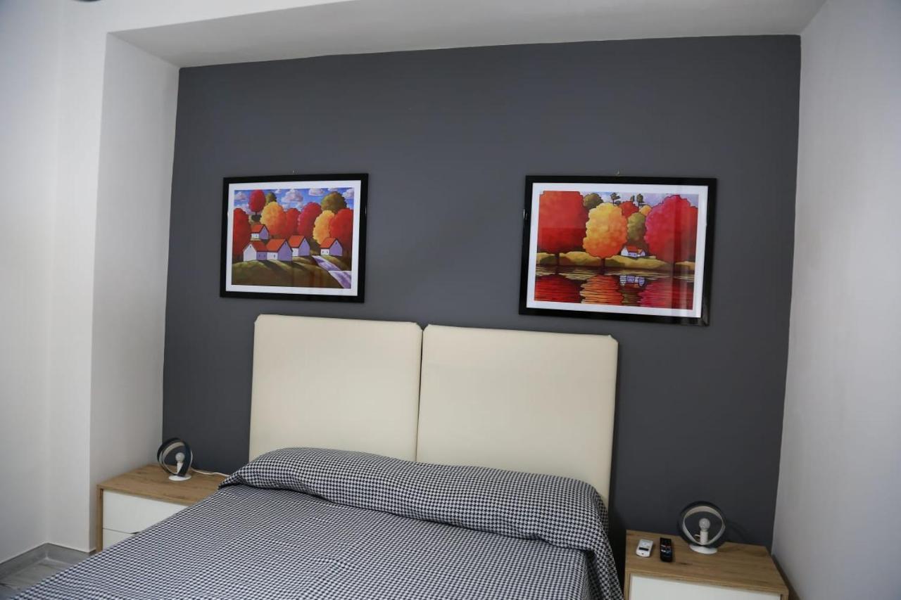 Home Mazzei Piazza Bilotti Козенца Номер фото